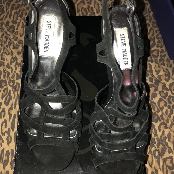 Steve Madden size 10 black suede open toe strappy platforms - Picture 13 of 16